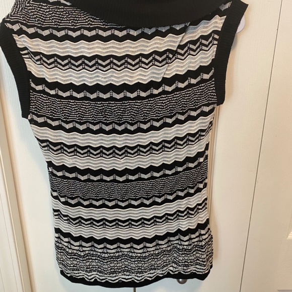 INC turtle neck top size L - Picture 7 of 10